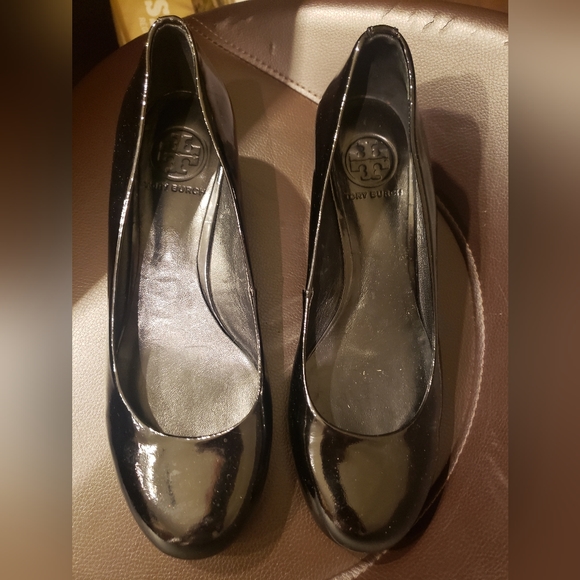 Tory Burch Shoes - Tory Burch black wedge shoes size 7
